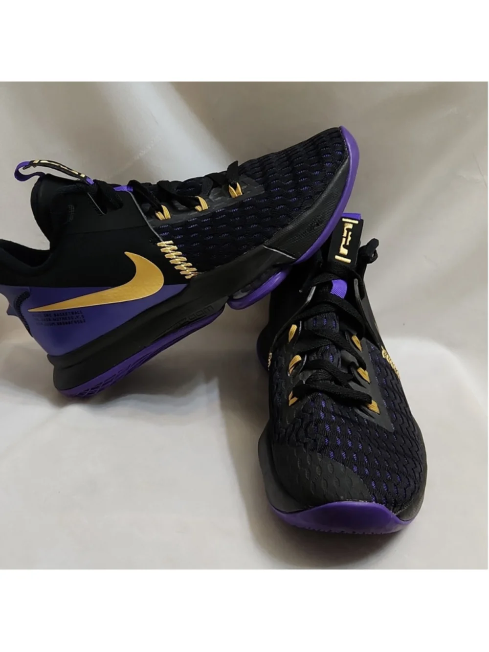Nike LeBron Witness 5 EP Lakers Purple Gold Basketball Sneakers (M Size 10)